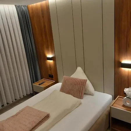 Gasthuis Deluxe Singleroom Comfort With Balcony