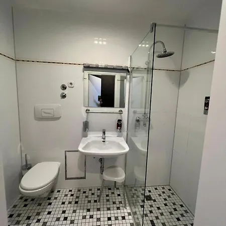 Gasthof Deluxe Singleroom Comfort With Balcony Bad Salzuflen